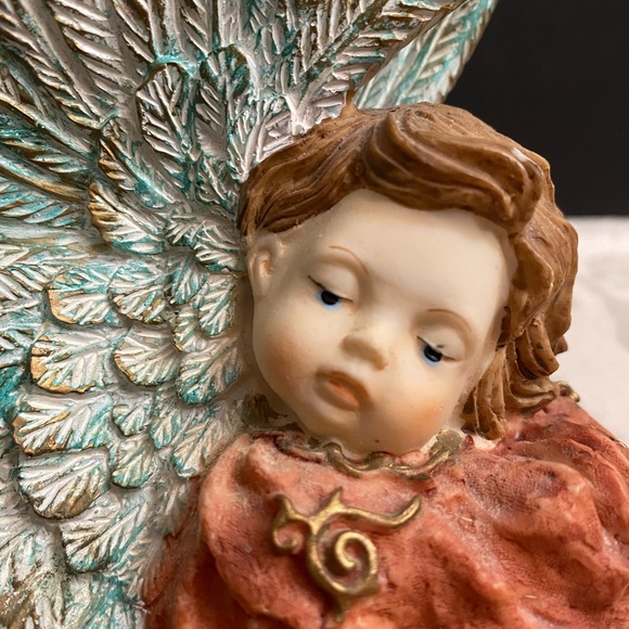 SEATED RESIN ANGEL DRESSED IN BURNT ORANGE GOWN GOLD HIGHLIGHTS ON DRESS & WINGS - Picture 10 of 11